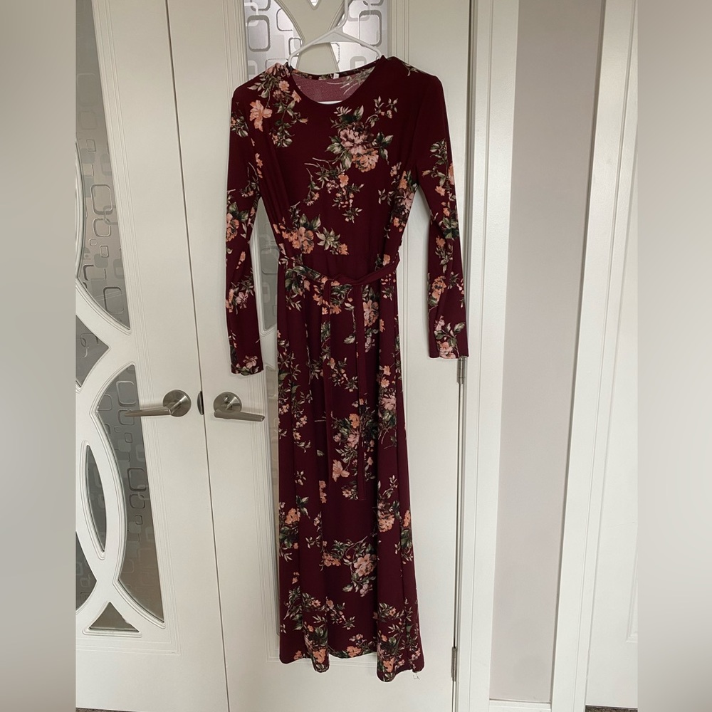 Dress - Picture 2 of 6